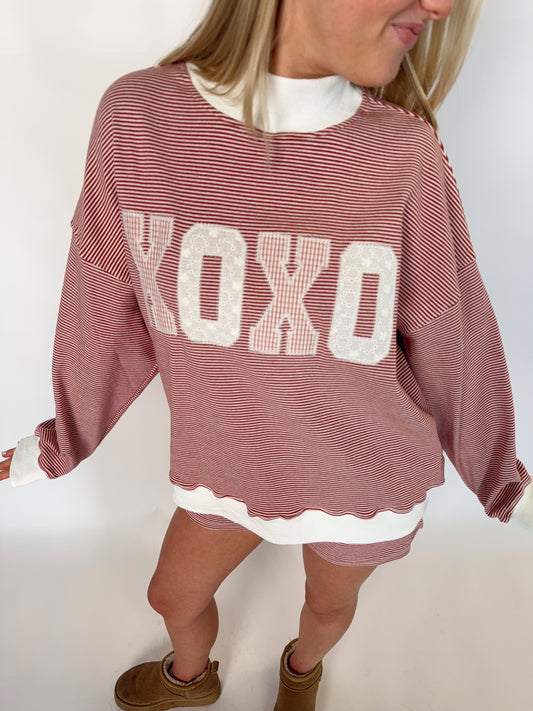 XOXO Mockneck